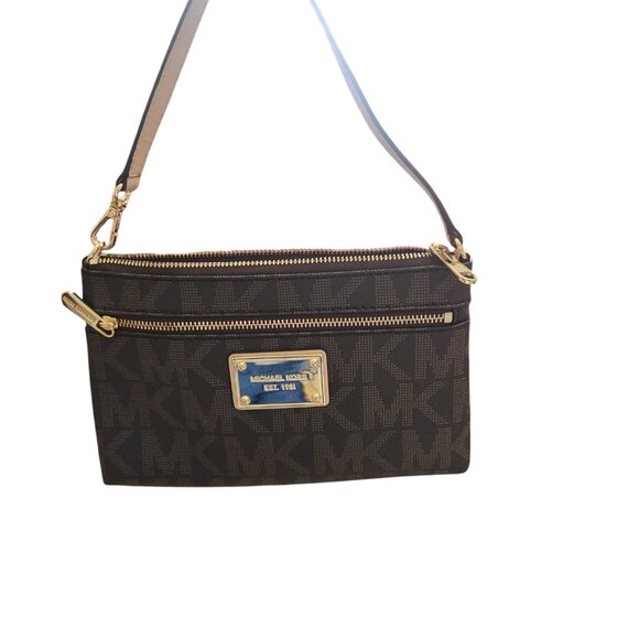 Michael Kors NWOT Jet Set Signature Large Wristlet - Picture 4 of 13